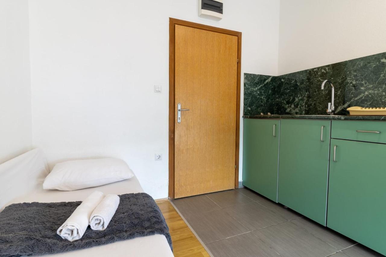 Ankica & Anamarija Apartments 네움 외부 사진