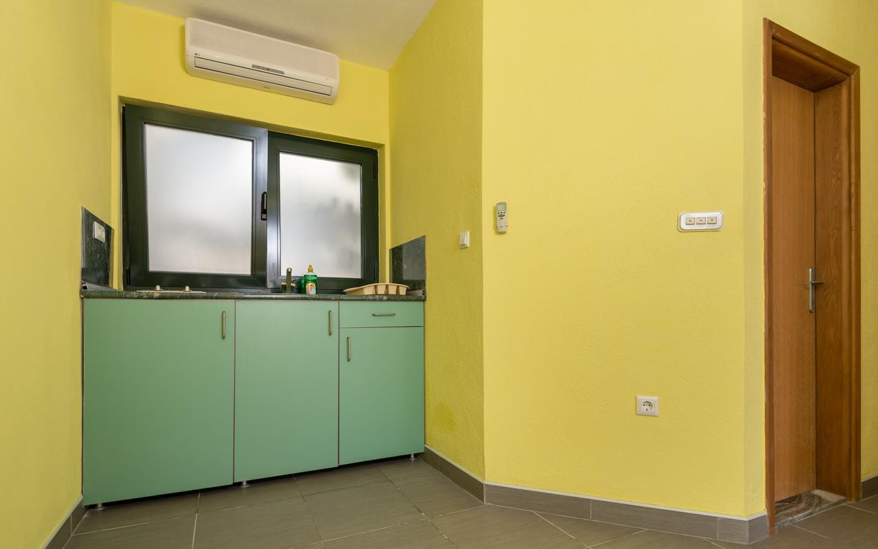 Ankica & Anamarija Apartments 네움 외부 사진